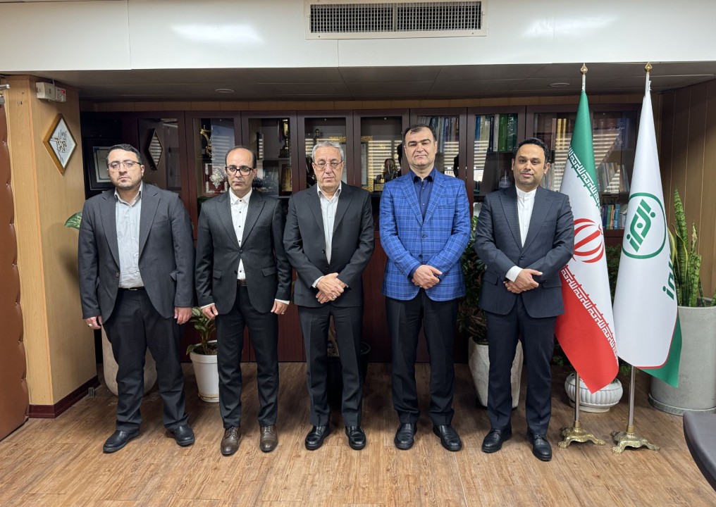 ابقای مدیرعامل بیمه البرز در نخستین جلسه هیأت مدیره جدید