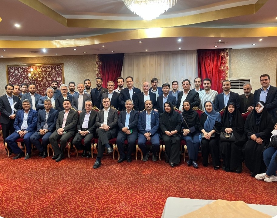 تأکید مدیرعامل بیمه البرز بر نوآوری در بازاریابی و عبور از رویکردهای سنتی فروش