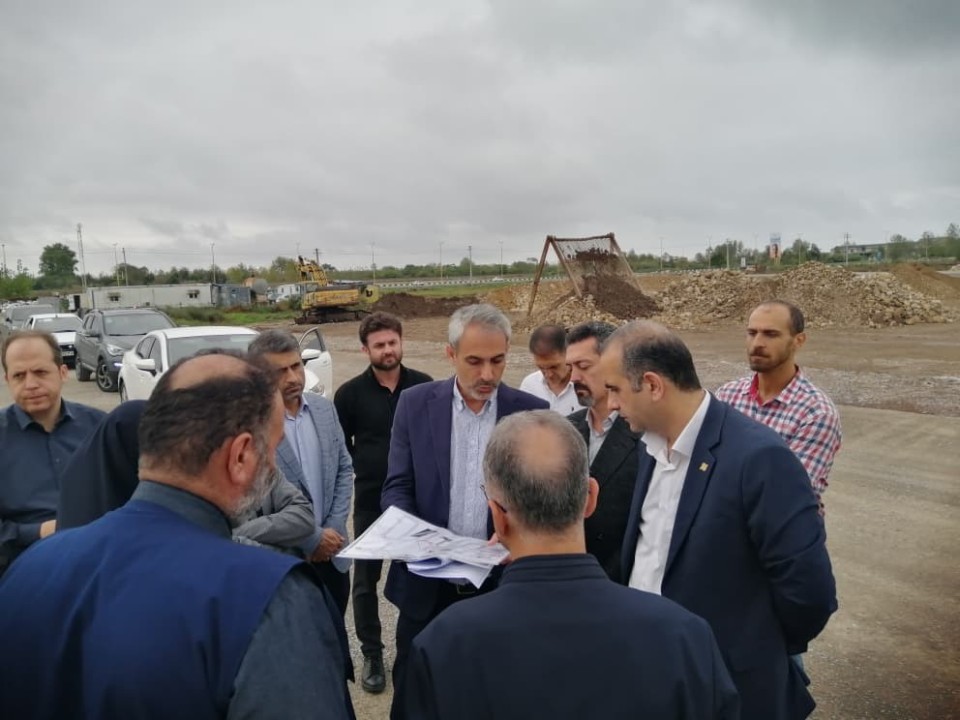 نظارت میدانی مدیرعامل سازمان منطقه آزاد انزلی بر پروژه‌های عمرانی