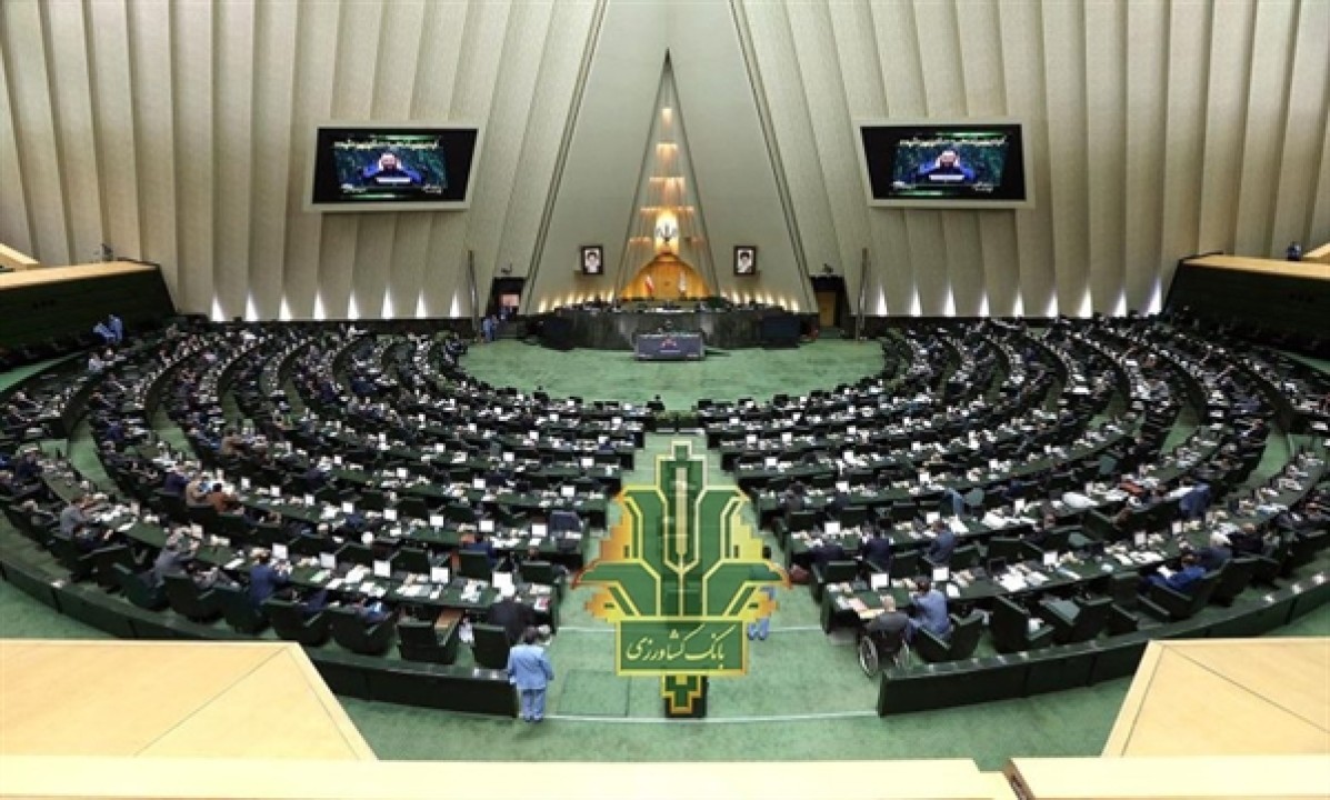 قدردانی معاون پارلمانی وزیر اقتصاد از عملکرد بانک کشاورزی در حمایت از توسعه زنجیره خرما